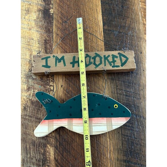 Rustic Fishing Humor Wood Wall Decor Im Hooked Fish Sign - Picture 7 of 9